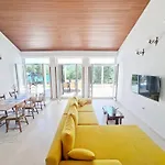 Seastone Alta Beachfront