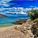 Seastone Alta Beachfront