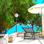 Seastone Alta Beachfront *