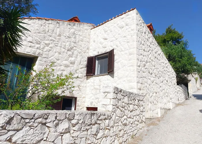 Seastone Alta Beachfront