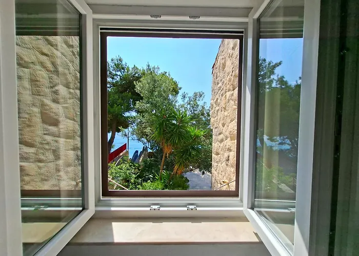 Seastone Alta Beachfront Villa