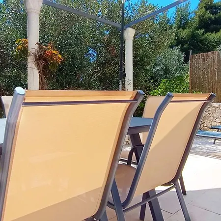 Βίλα Seastone Alta Beachfront Τρογκίρ