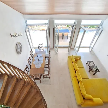 Seastone Alta Villa