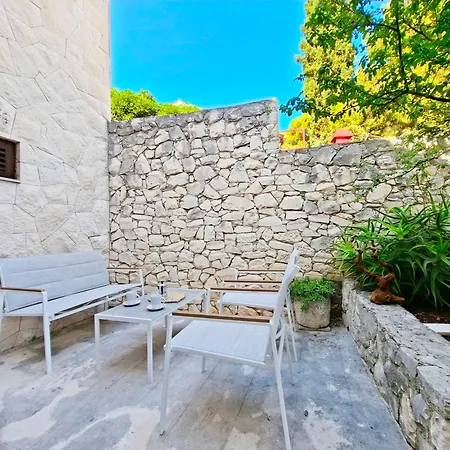 Villa Seastone Alta *