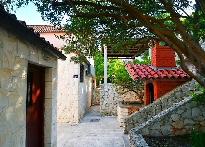 Villa Seastone Alta Beachfront