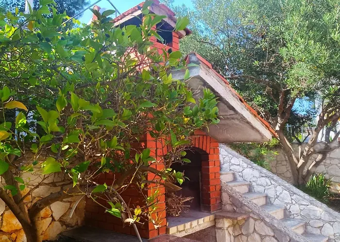 Seastone Alta Beachfront טרוגיר