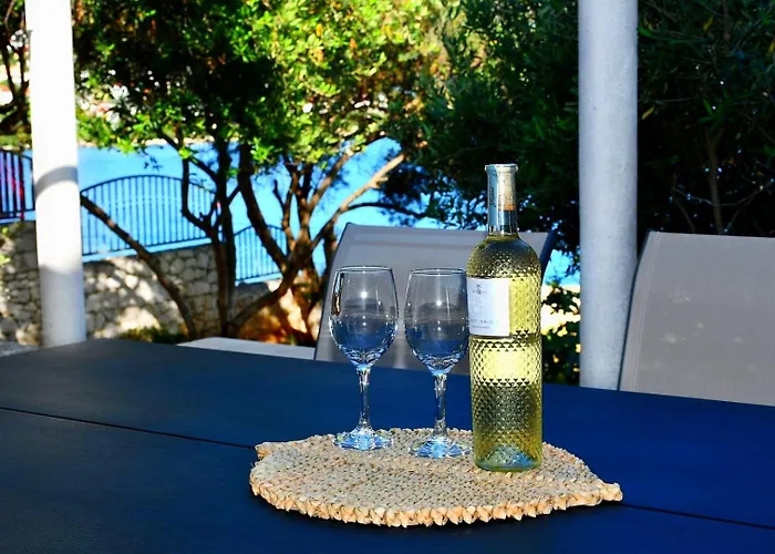 Seastone Alta Beachfront * טרוגיר